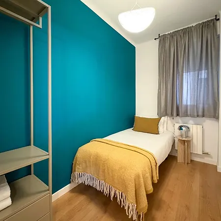 U-nique Corsega Ii Barcelona